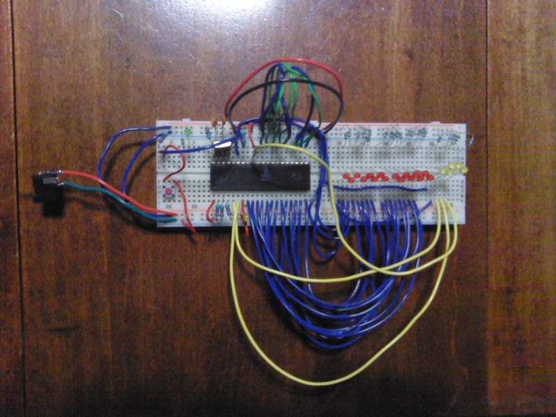 File:6809 Blinkenlights Breadboarded Circuit.jpeg