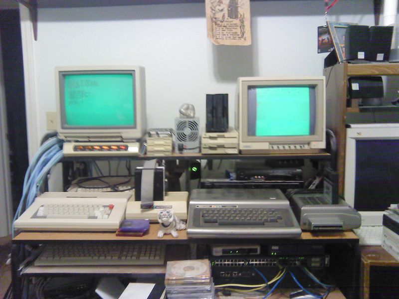 File:My Coco Setup with 7 Floppy Drives Online.jpg